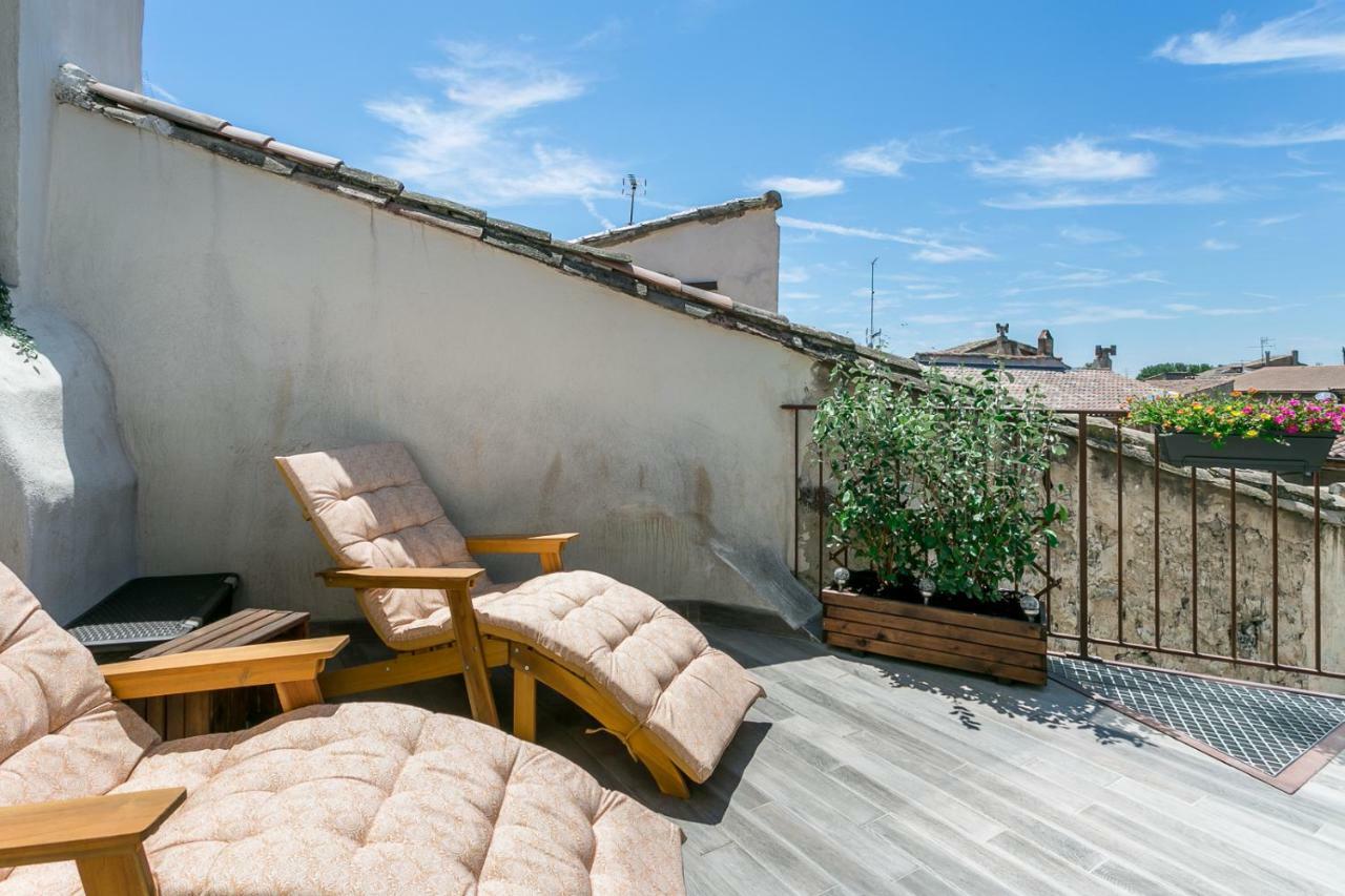 Nuit Etoilee Apartment LʼIsle-sur-la-Sorgue Exterior foto